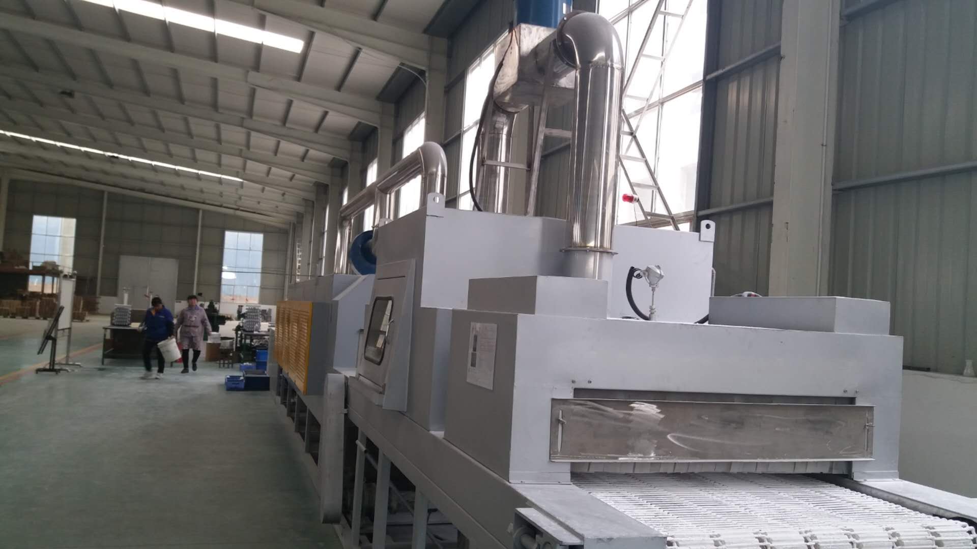 一臺(tái)噴淋清洗機(jī)大概多少錢(qián)